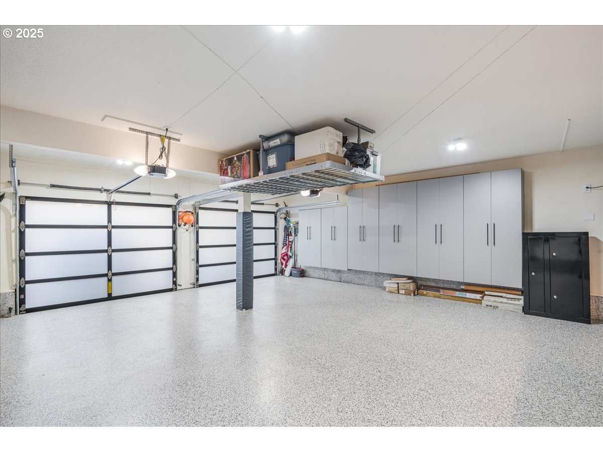 15735 Southwest 88th Avenue Portland, OR 97224 - Photo 31 of 38 a view of a livingroom with furniture