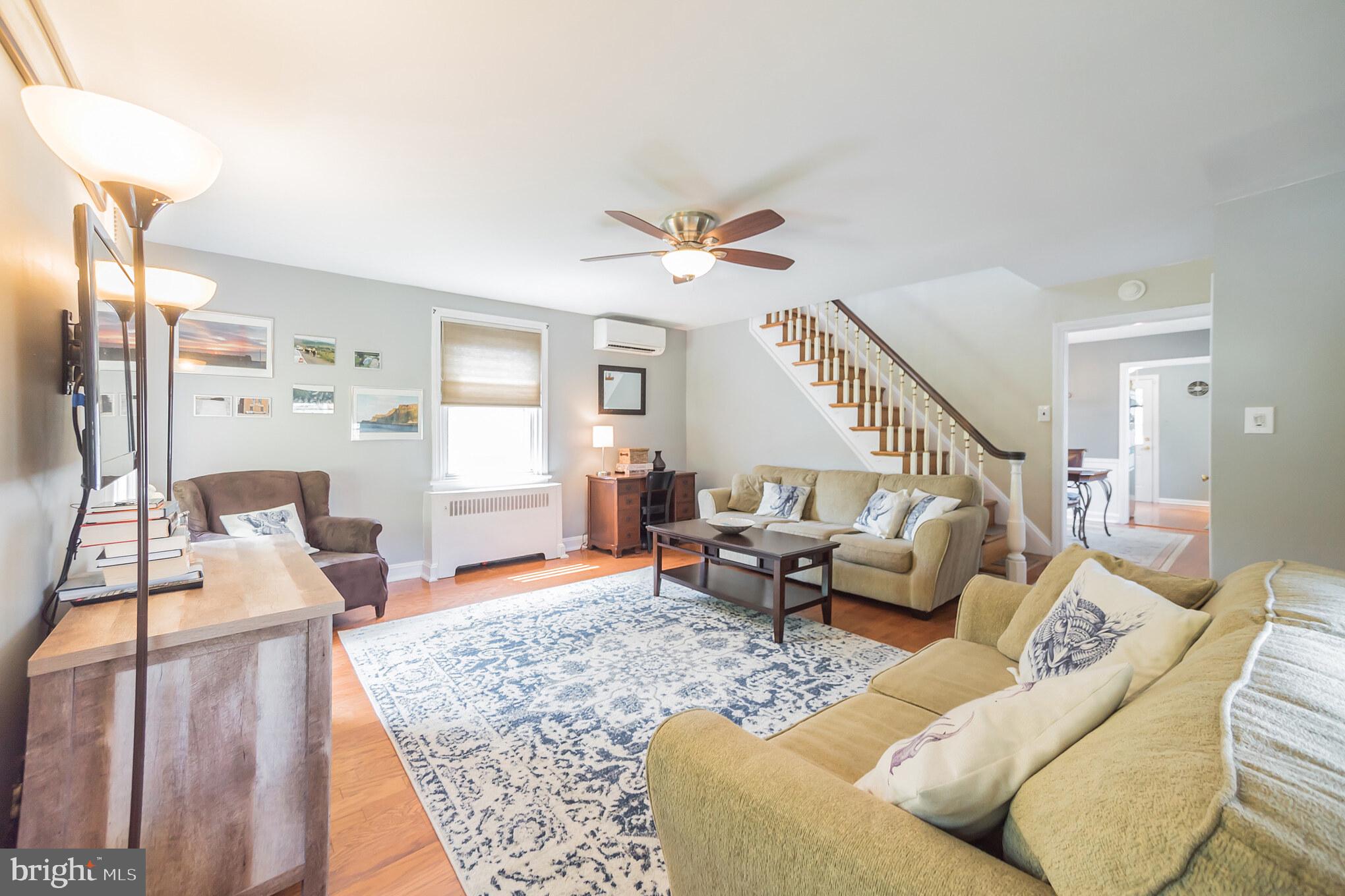 4900 State Road Drexel Hill, PA 19026 - Photo 6 of 27 Living Room