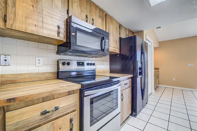 $1,550 | 11100 Monarch Street, Spring Hill, FL 34609