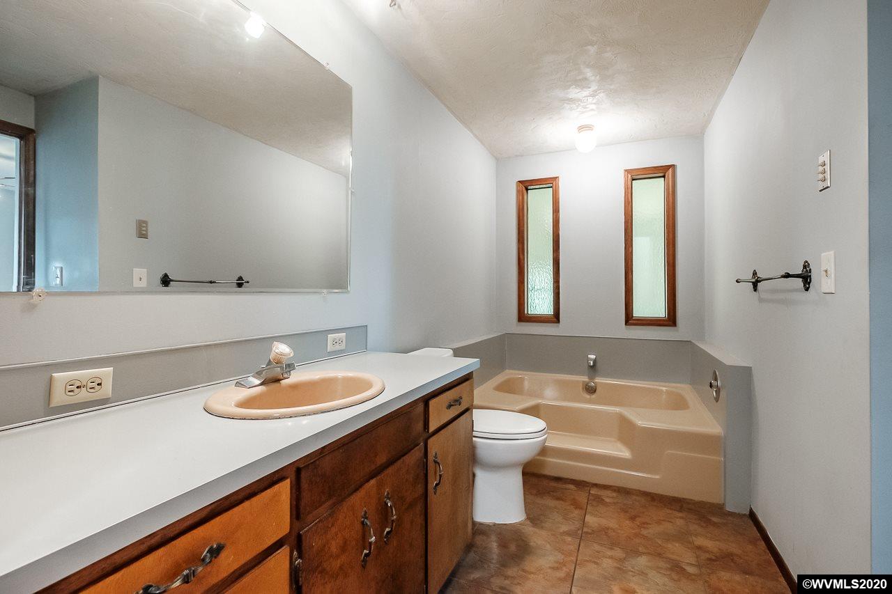3261 Alexander Lane Northeast Albany, OR 97321 - Photo 20 of 42
