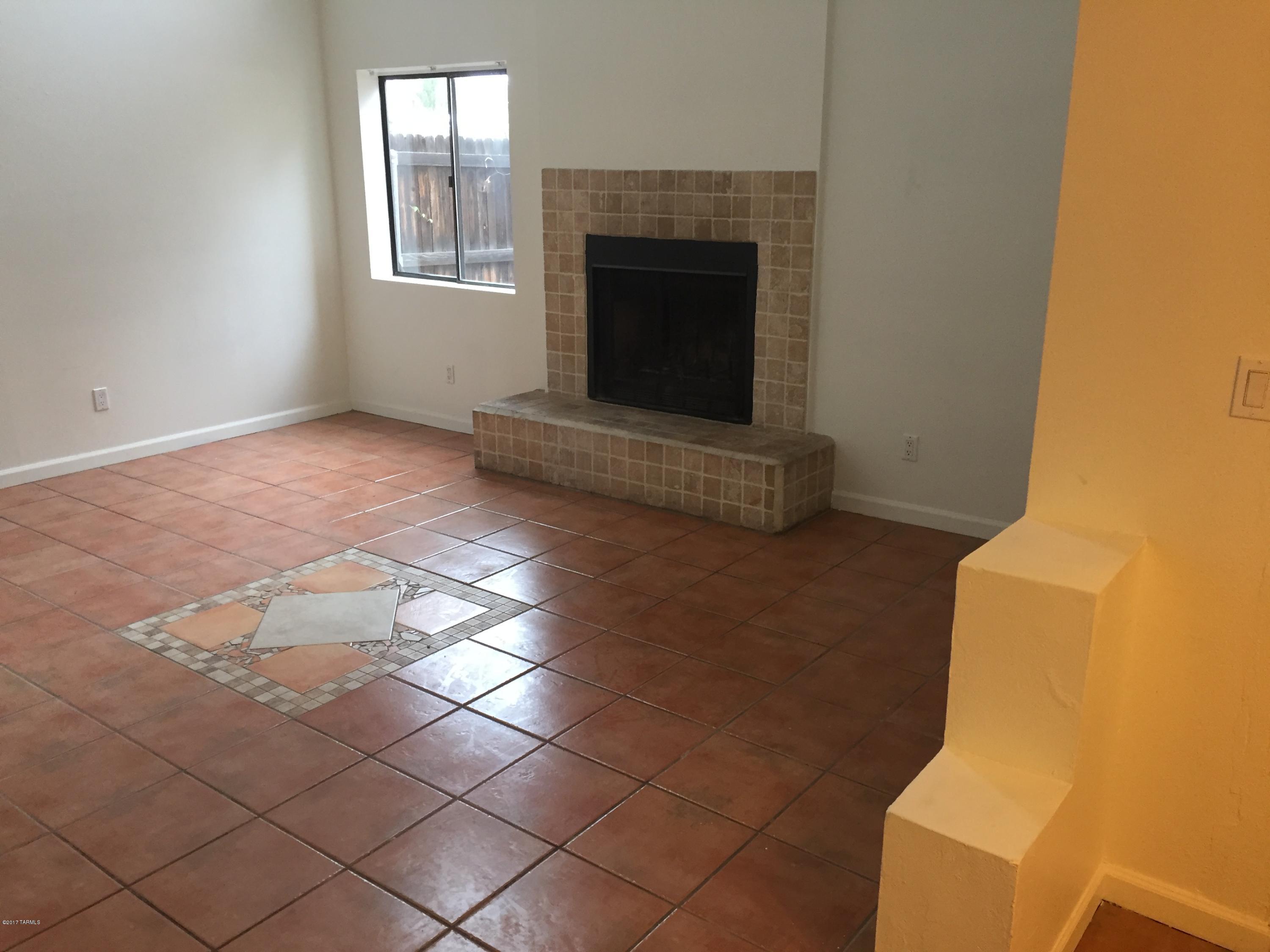 1949 North Swan Road, Unit 17 Tucson, AZ 85712 - Photo 7 of 34