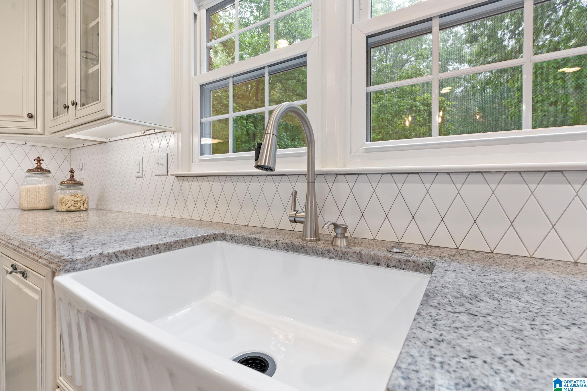 3764 Rockhill Road Birmingham, AL 35223 - Photo 11 of 68 Gallery Image 11