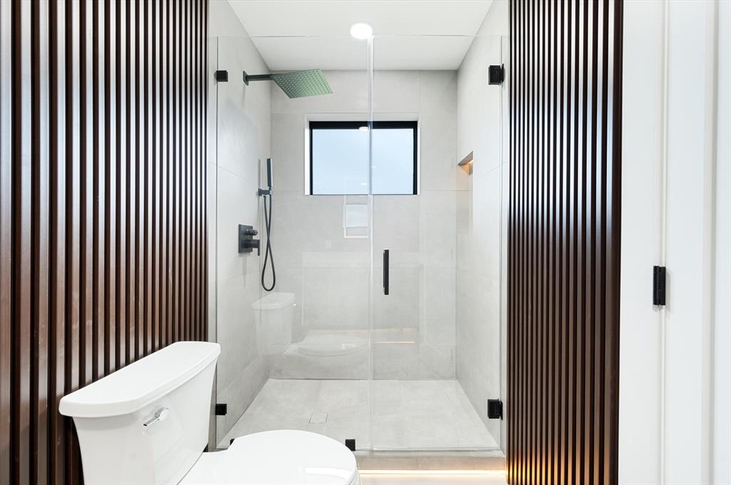 10201 Southwest 64th Street Miami, FL 33173 - Photo 20 of 50 a bathroom with a toilet and a shower