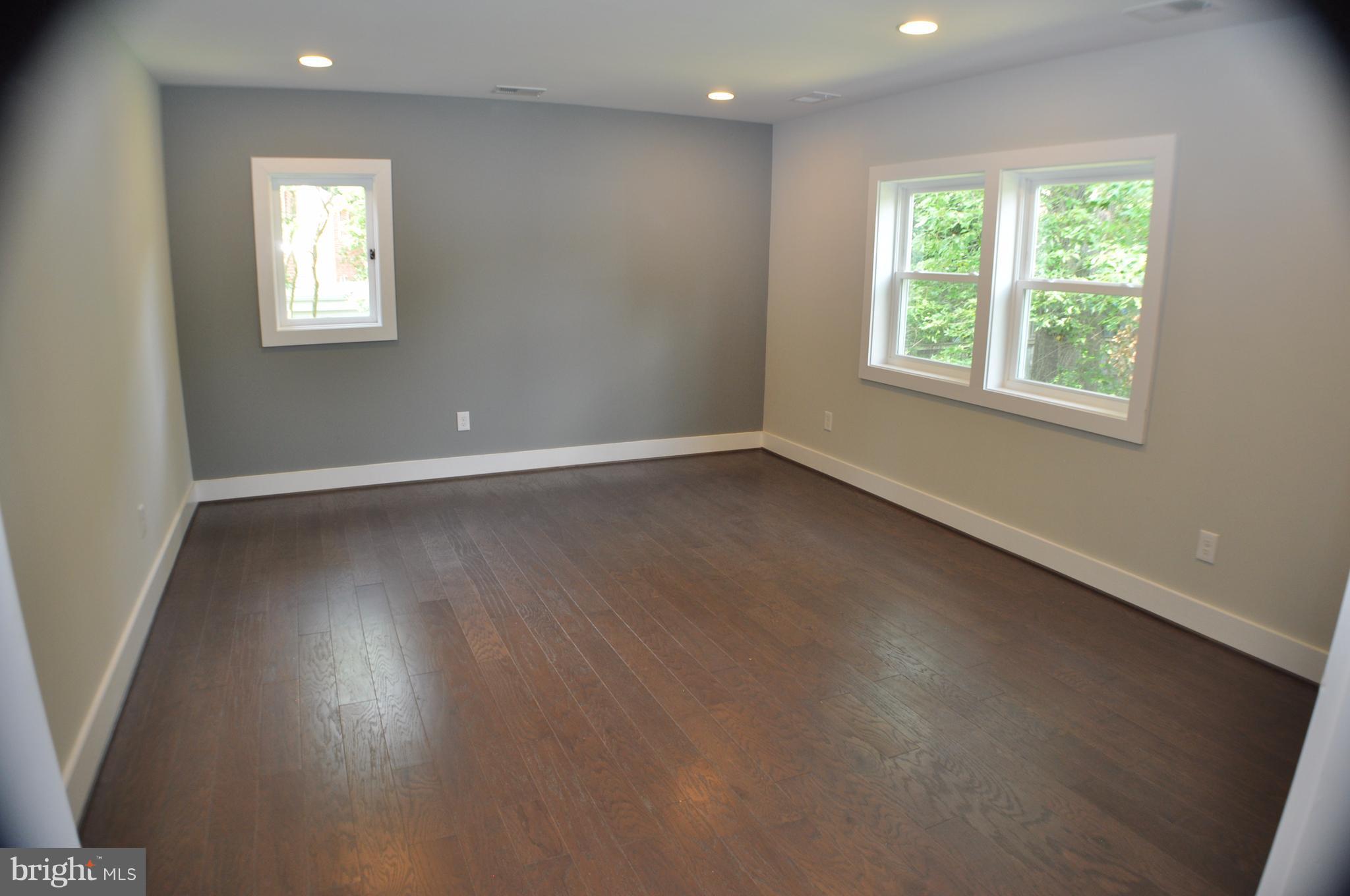 10011 Tenbrook Drive Silver Spring, MD 20901 - Photo 14 of 22 Bedroom (Master)