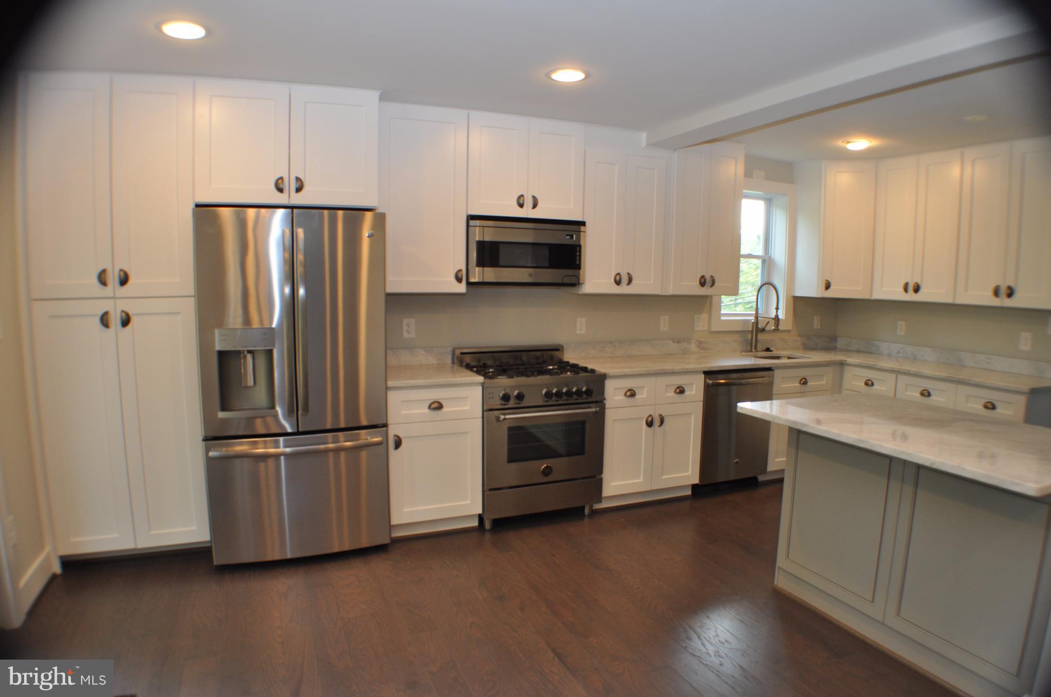 10011 Tenbrook Drive Silver Spring, MD 20901 - Photo 5 of 22 Kitchen