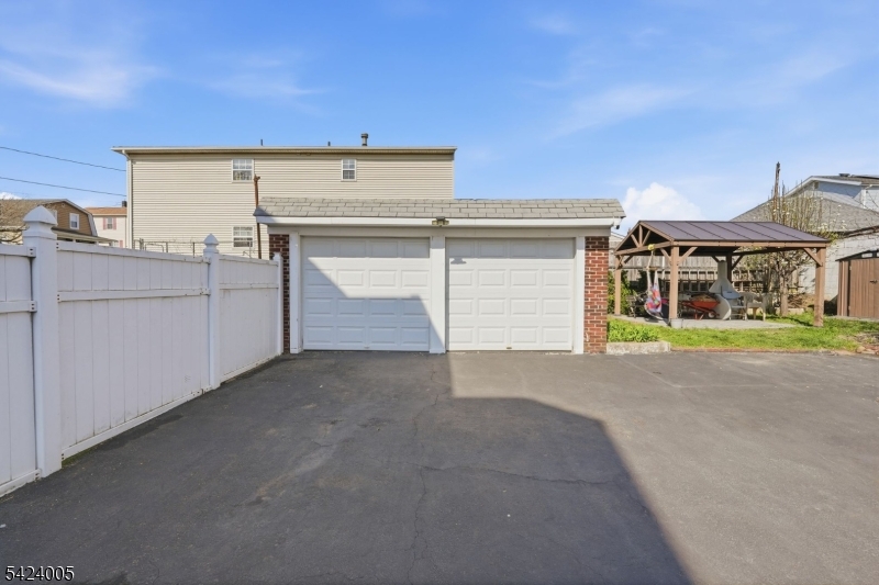 25 Florida Grove Road, Unit 2 Woodbridge, NJ 08832 - Photo 27 of 30