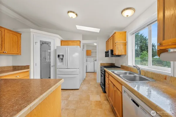 $239,950 | 20517 10th Avenue East, Unit 42, Spanaway, WA 98387
