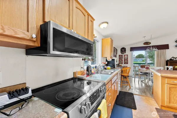 $239,950 | 20517 10th Avenue East, Unit 42, Spanaway, WA 98387