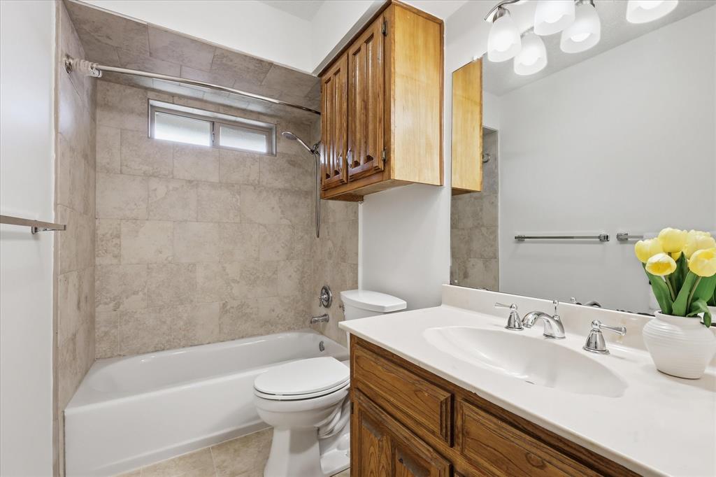 4203 Spring Meadow Lane Flower Mound, TX 75028 - Photo 12 of 15