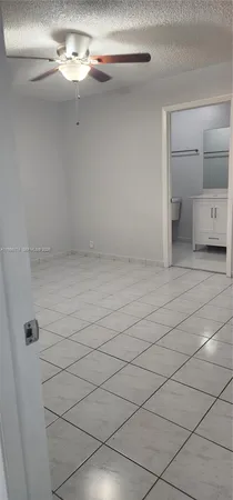 $3,200 | 2574 West 71st Place, Hialeah, FL 33016