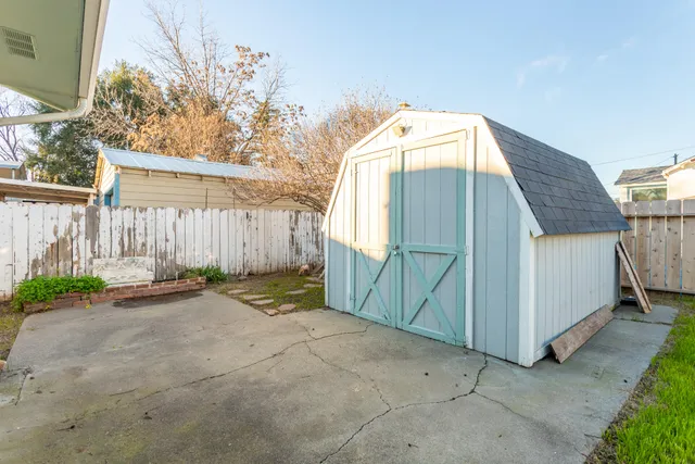 $320,000 | 406 South Jackson Street, Red Bluff, CA 96080