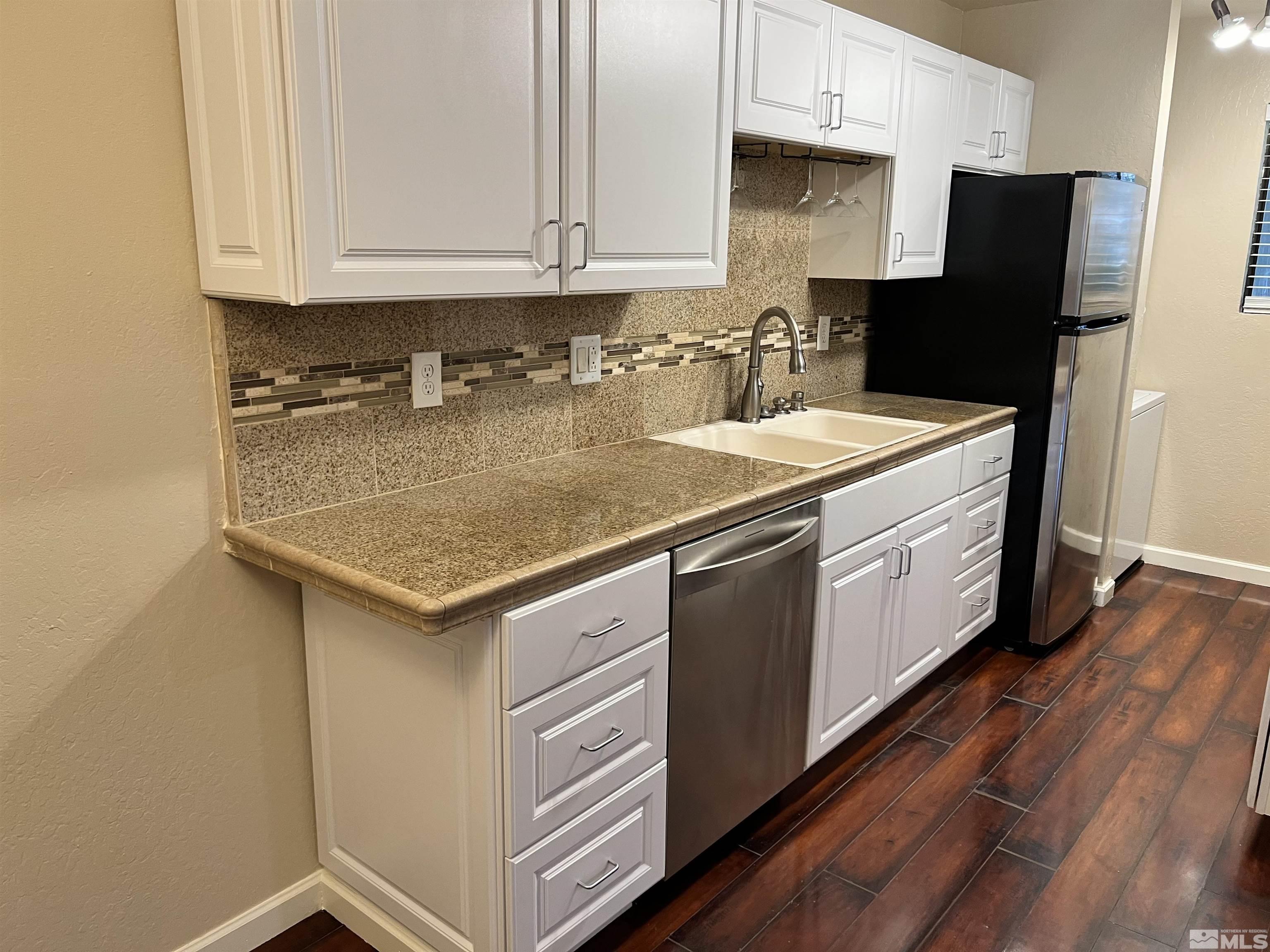 4676 Rio Poco Road Reno, NV 89502 - Photo 9 of 38 Photo 9