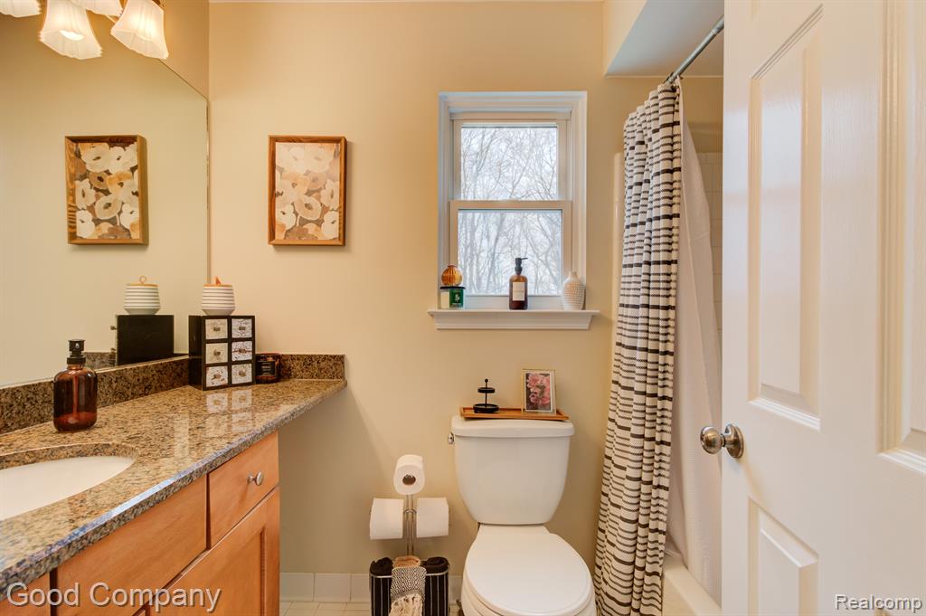 343 Whitney Drive Rochester Hills, MI 48307 - Photo 27 of 43