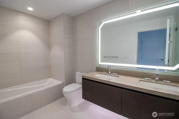 $4,400 | 188 Bellevue Way Northeast, Unit 1404, Bellevue, WA 98004