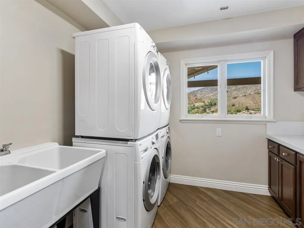 1510 Cloverdale Road Escondido, CA 92027 - Photo 22 of 25 Gallery Image 22