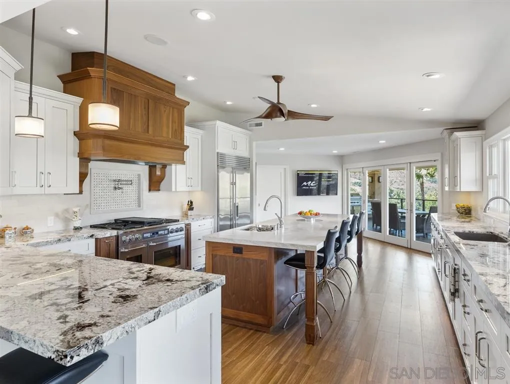 1510 Cloverdale Road Escondido, CA 92027 - Photo 3 of 25 Gallery Image 3