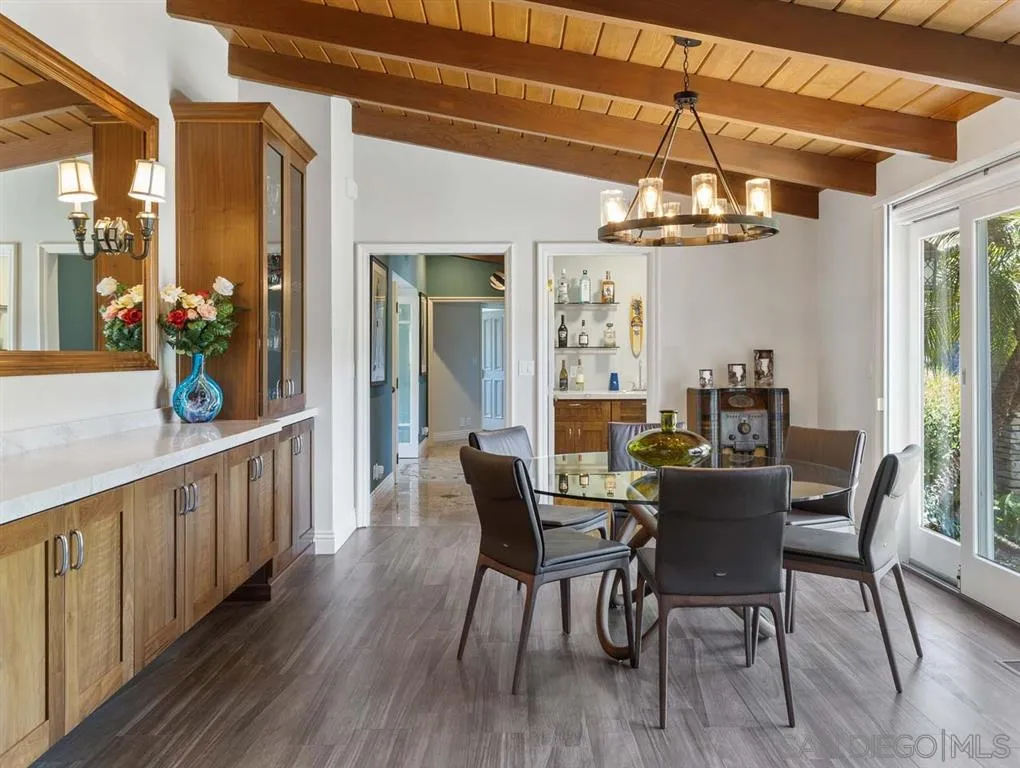 1510 Cloverdale Road Escondido, CA 92027 - Photo 7 of 25 Gallery Image 7