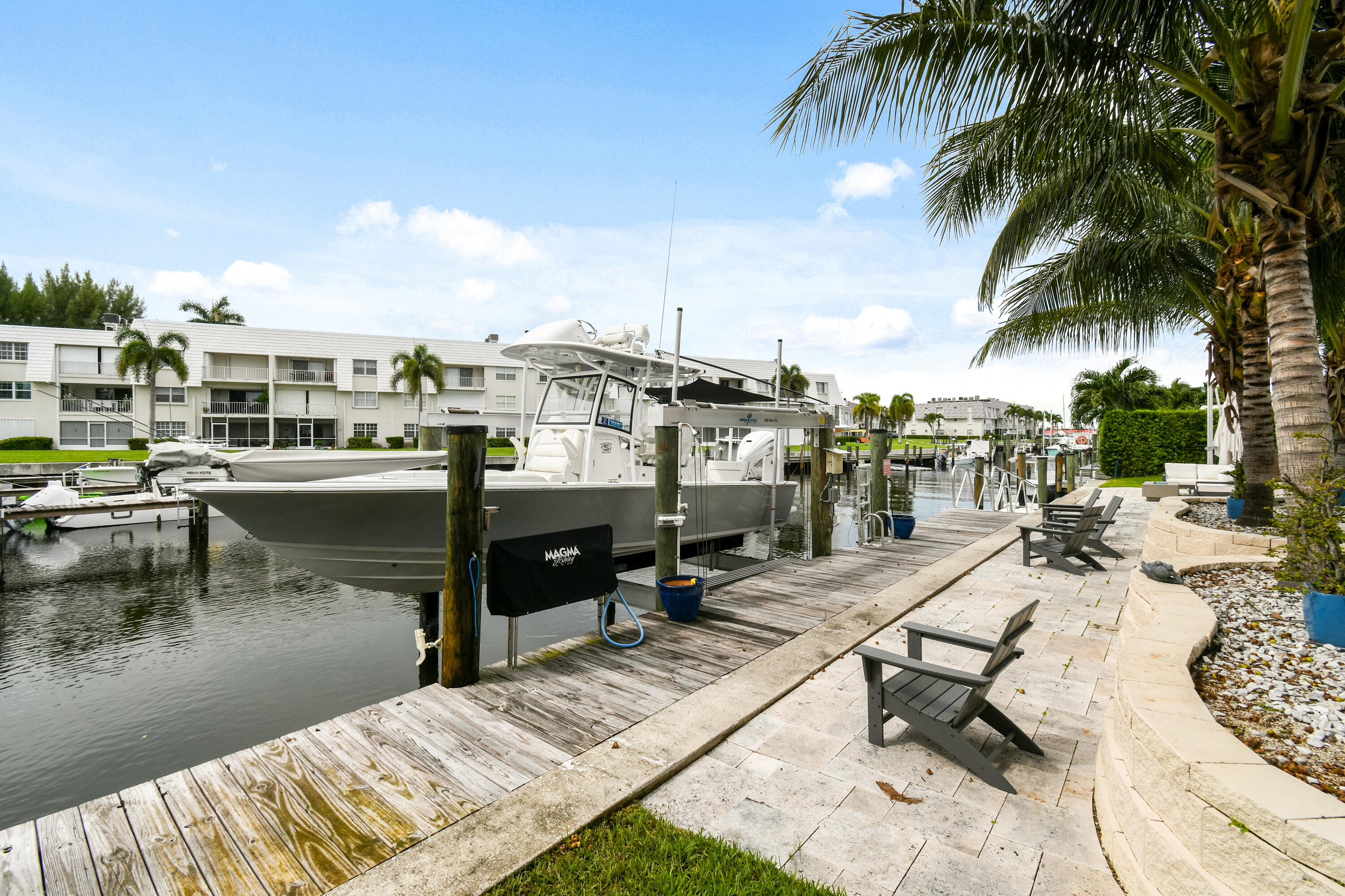 1091 Singer Drive Singer Island, FL 33404 - Photo 41 of 46 DSC_4406