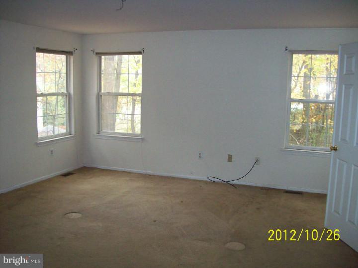 9 Goats Hill Road Sicklerville, NJ 08081 - Photo 11 of 13 Master Bedroom