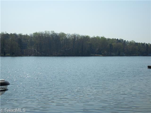 1678 Riverview Rd Extension Lexington, NC 27292 - Photo 3 of 16 View.