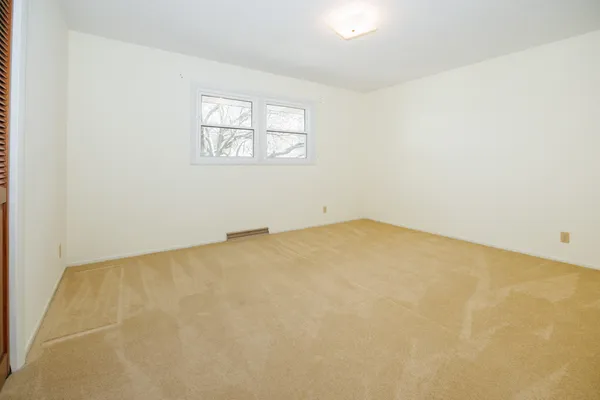 $265,000 | 2805 Coventry Court, Bloomington, IL 61704