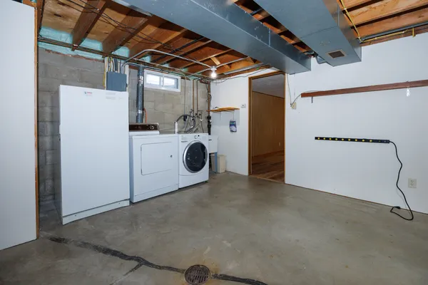 $265,000 | 2805 Coventry Court, Bloomington, IL 61704