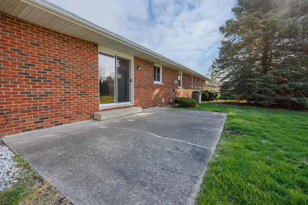 $265,000 | 2805 Coventry Court, Bloomington, IL 61704