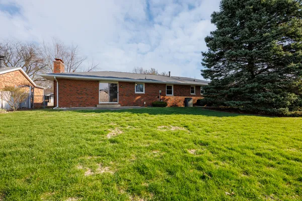 $265,000 | 2805 Coventry Court, Bloomington, IL 61704