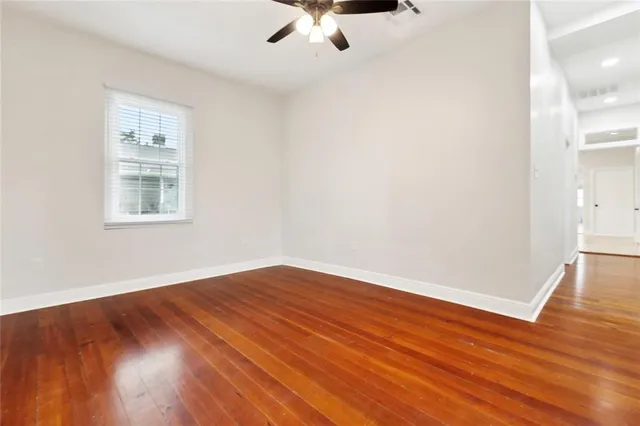 $299,000 | 838 Jefferson Street, Gretna, LA 70053