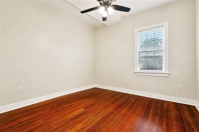 $299,000 | 838 Jefferson Street, Gretna, LA 70053