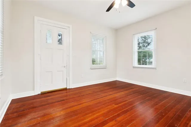 $299,000 | 838 Jefferson Street, Gretna, LA 70053