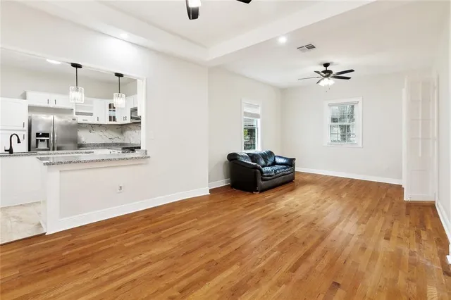 $299,000 | 838 Jefferson Street, Gretna, LA 70053