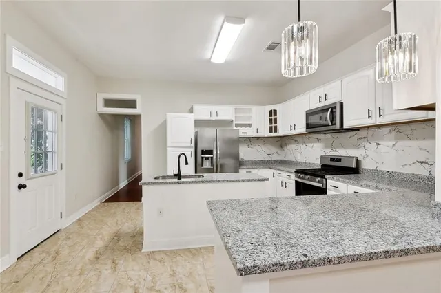 $299,000 | 838 Jefferson Street, Gretna, LA 70053