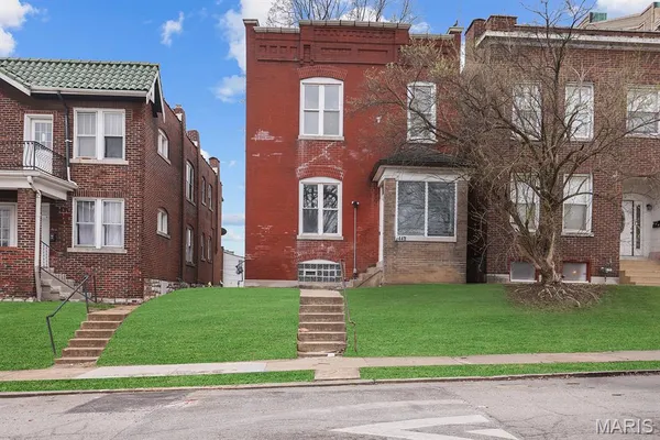 $269,900 | 3440 Potomac Street, St. Louis, MO 63118