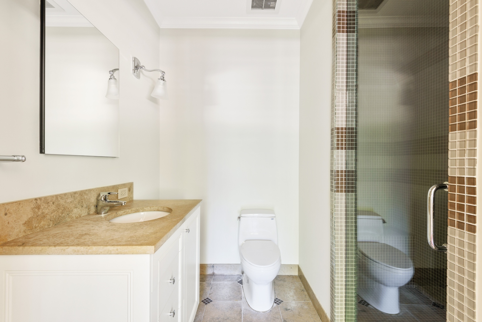 2015 Lake Avenue Wilmette, IL 60091 - Photo 24 of 45 a bathroom with a sink and a mirror