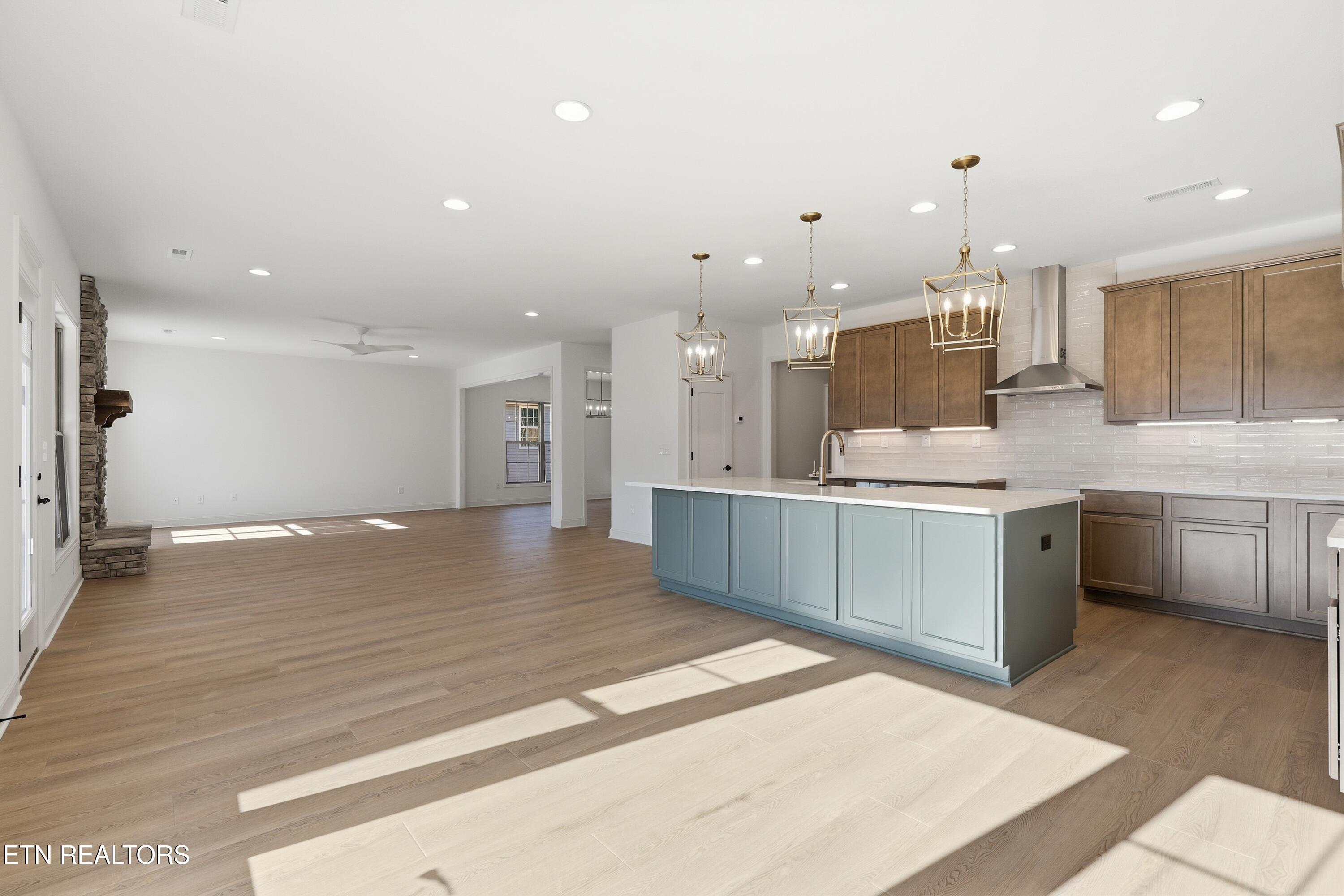 1882 Hickory Reserve Road Knoxville, TN 37932 - Photo 9 of 27 Lots of Natural Light!