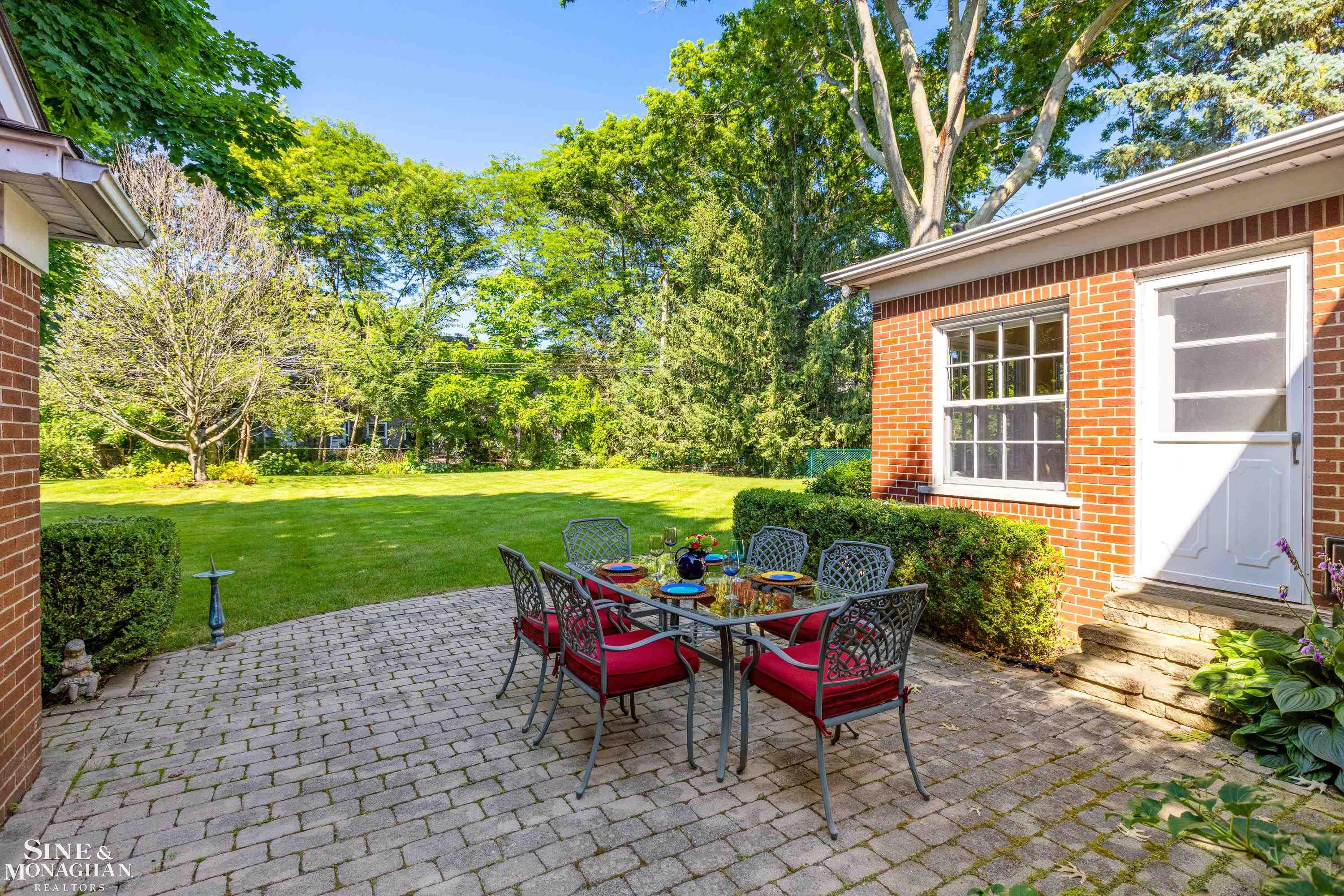84 Clairview Road Grosse Pointe Shores, MI 48236 - Photo 42 of 68