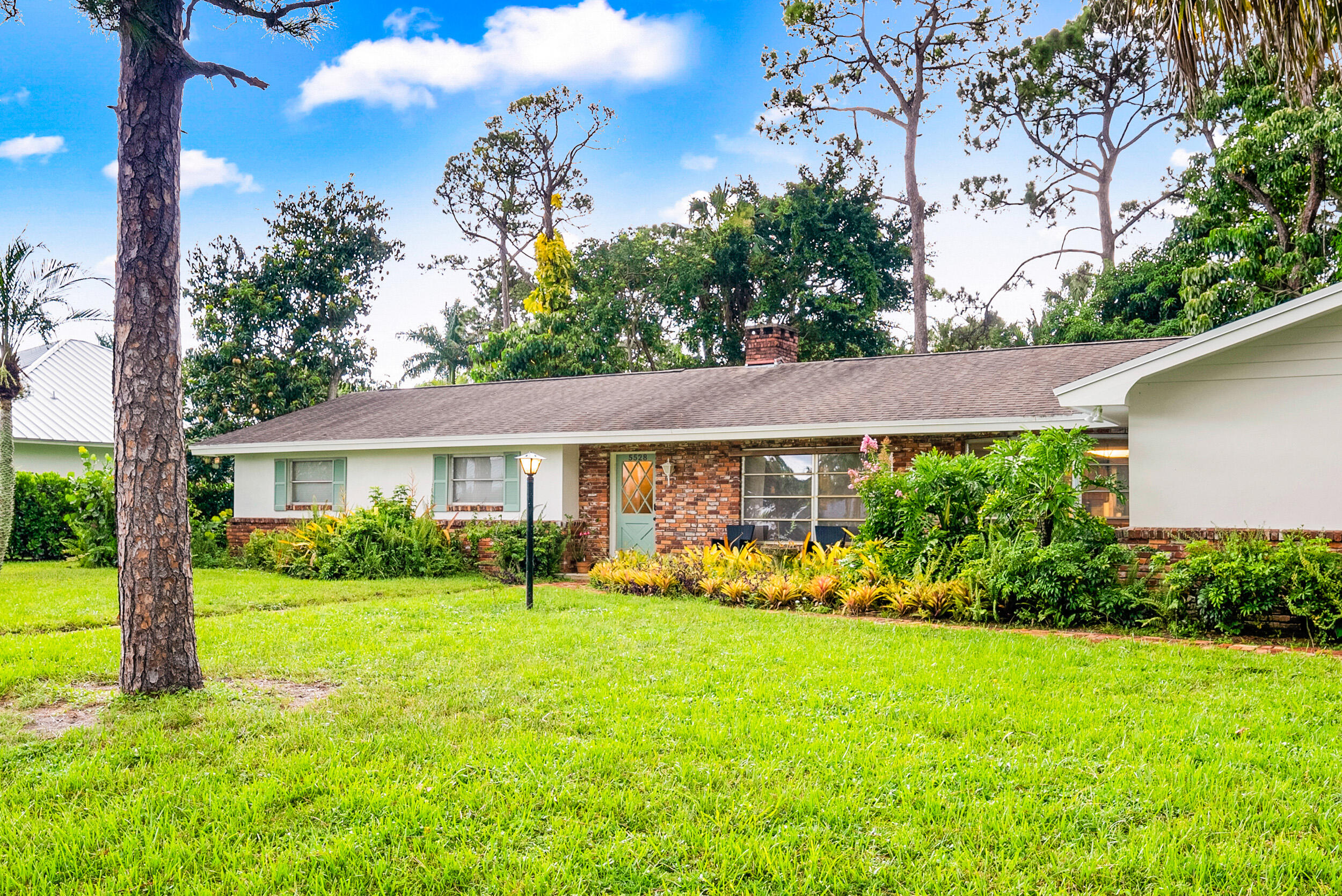 5528 Hibiscus Road Jupiter, FL 33458 - Photo 3 of 19 5528 Hibiscus Rd MLS-3