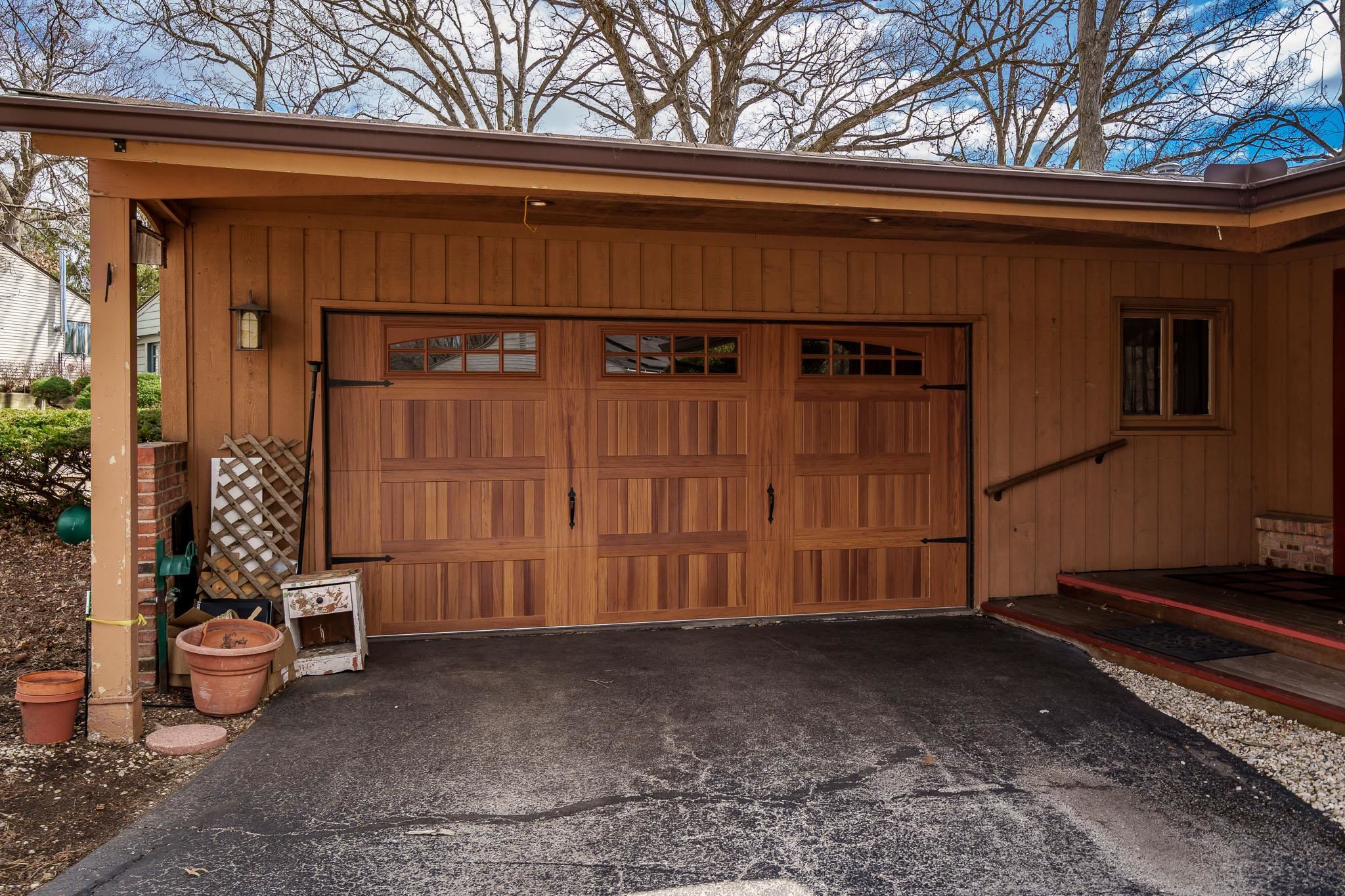 5005 Mohawk Road Rockford, IL 61107 - Photo 3 of 44 Gallery Image 3