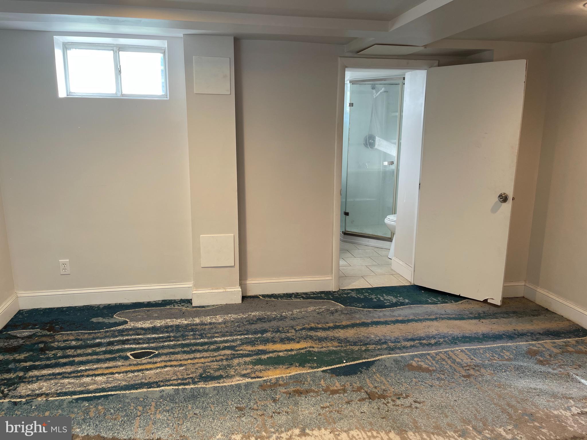 17 Warren Road Baltimore, MD 21221 - Photo 5 of 11