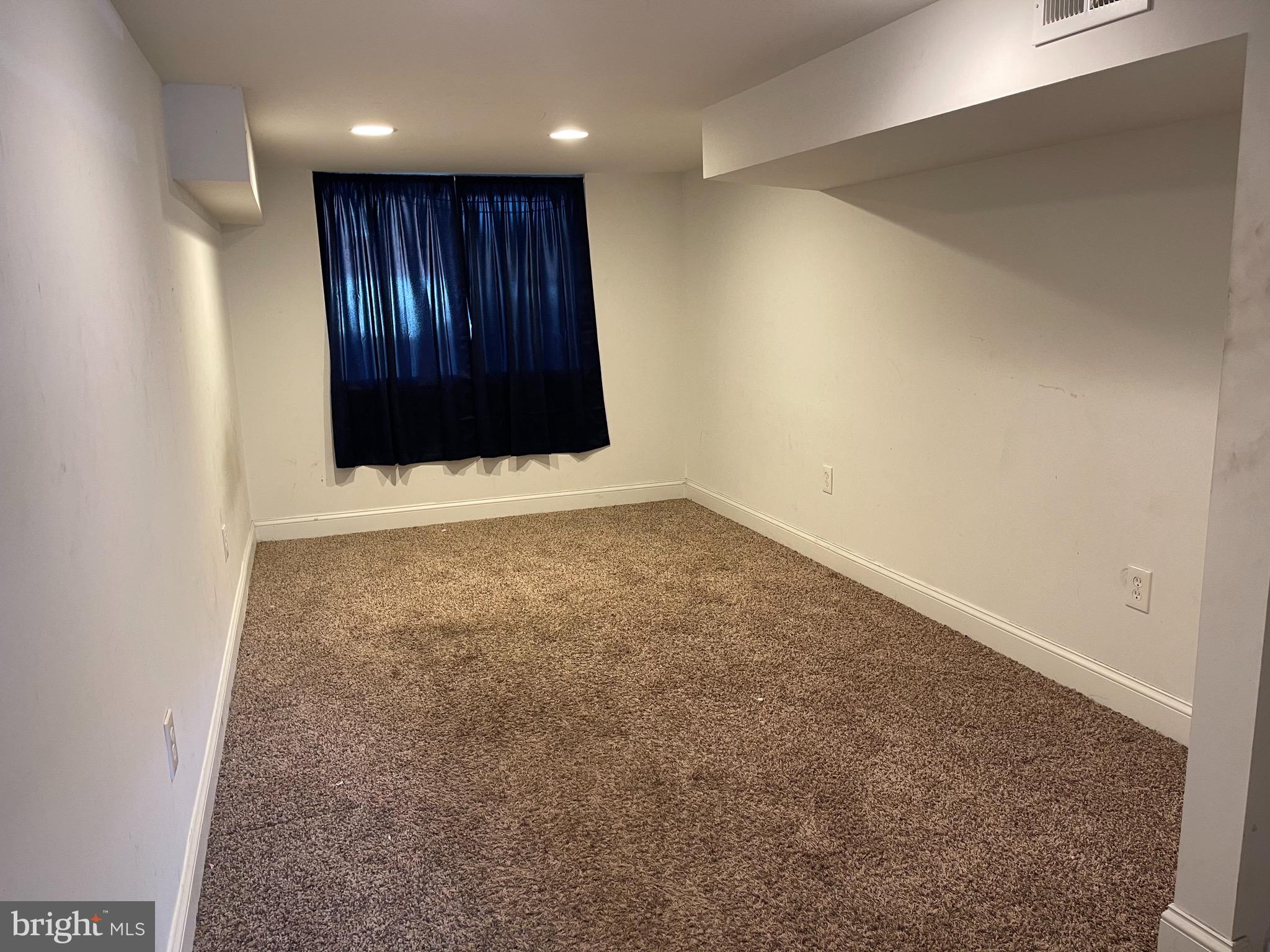 17 Warren Road Baltimore, MD 21221 - Photo 6 of 11