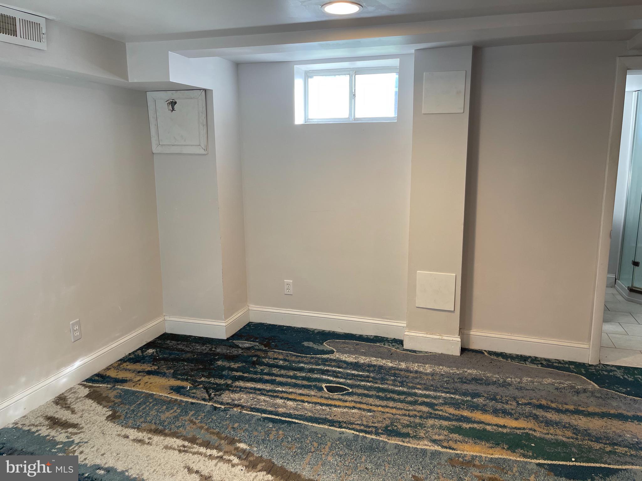 17 Warren Road Baltimore, MD 21221 - Photo 8 of 11