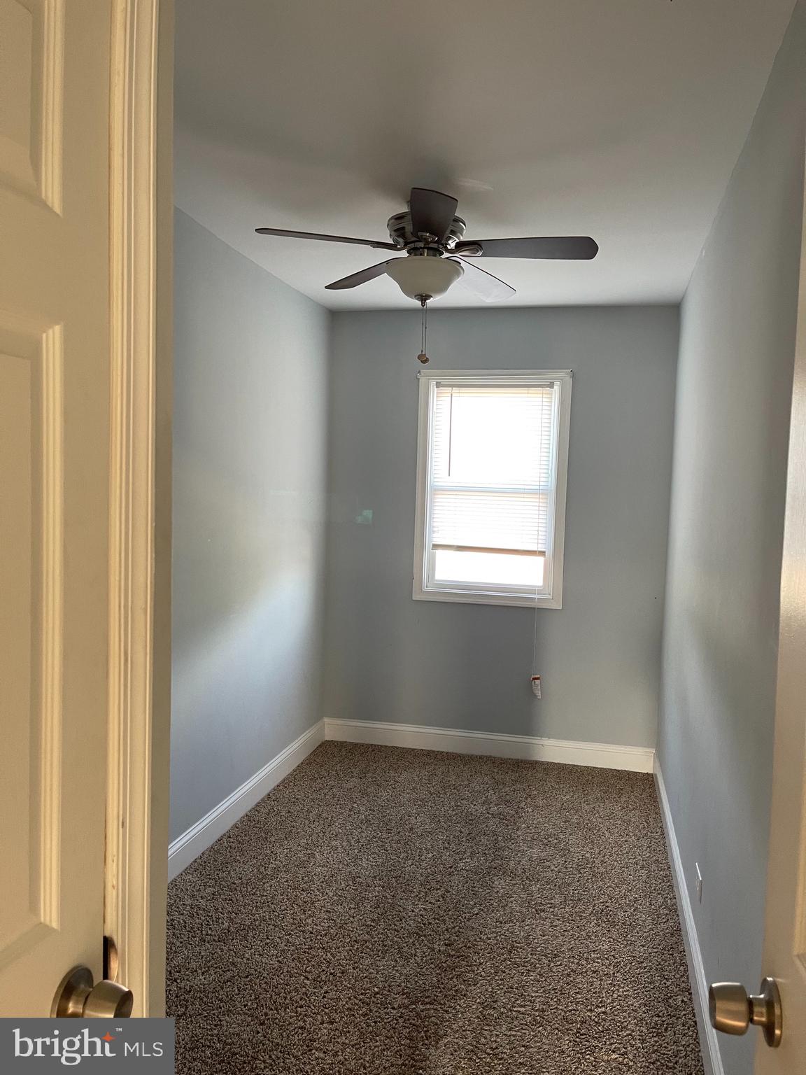 17 Warren Road Baltimore, MD 21221 - Photo 9 of 11