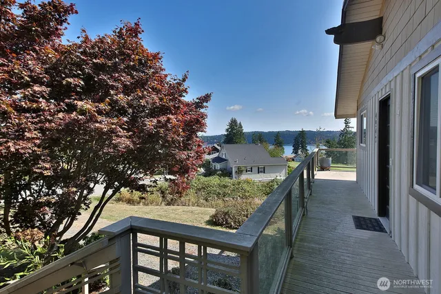 a balcony with an outdoor space