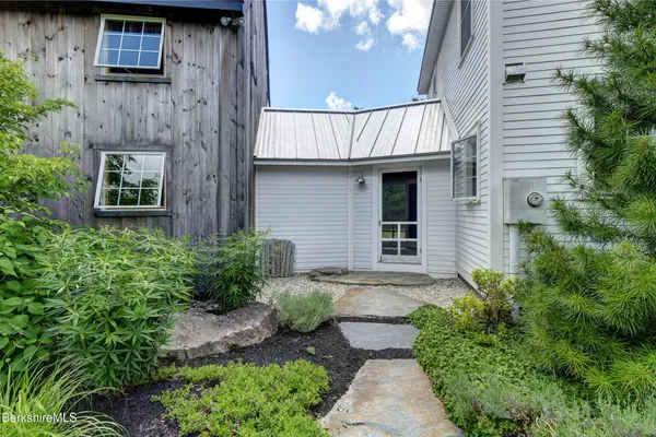 $8,400 | 66 Access Road, Becket, MA 01223