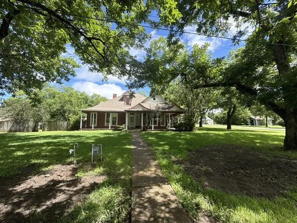 $175,000 | 500 2nd Street, Kerens, TX 75144