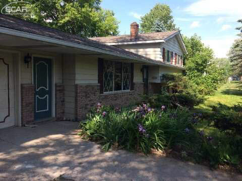 5310 West Vienna Road Clio, MI 48420 - Photo 7 of 52 20440384-6.JPG