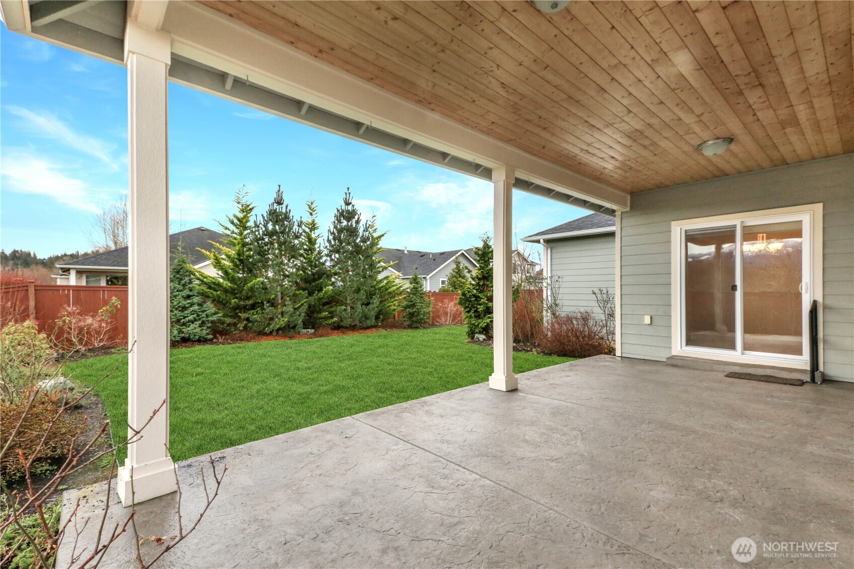 4192 McLaughlin Road Mount Vernon, WA 98273 - Photo 35 of 40 a view of a back yard from a balcony
