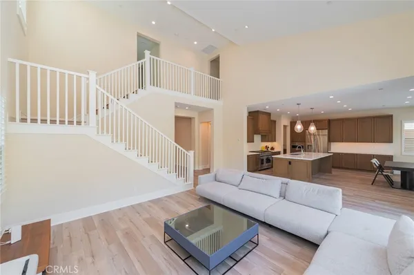 $9,800 | 58 Longchamp, Irvine, CA 92602