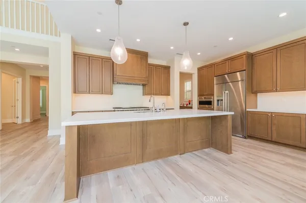 $9,800 | 58 Longchamp, Irvine, CA 92602